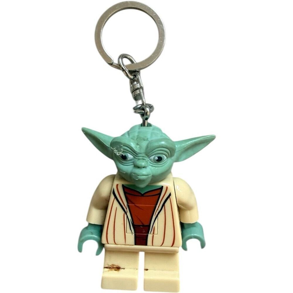 Legos Star Wars 2.25” Yoda Flashlight Keychain Keyring